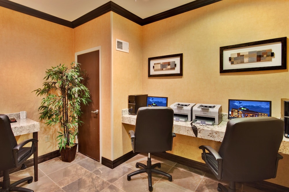 Holiday Inn Express Hotel Suites Albuquerque Airport 44/44