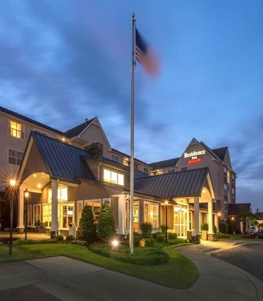 Residence Inn by Marriott Fayetteville Cross Creek 4/36