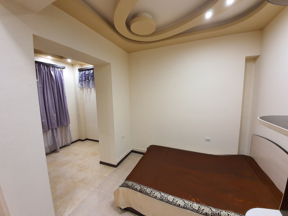 Tatev Apartments 8/43