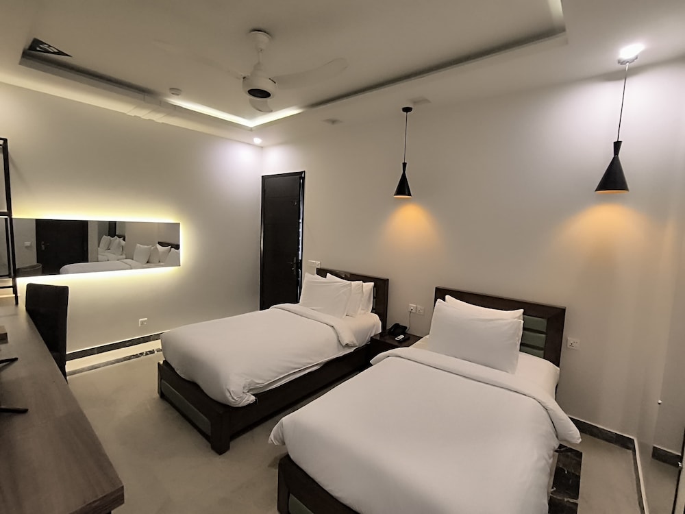 Xefan Hotel and Suites 20/59