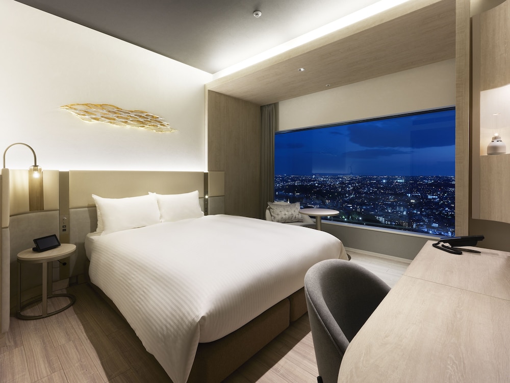 Superior, Queen Bed, Chair Bed