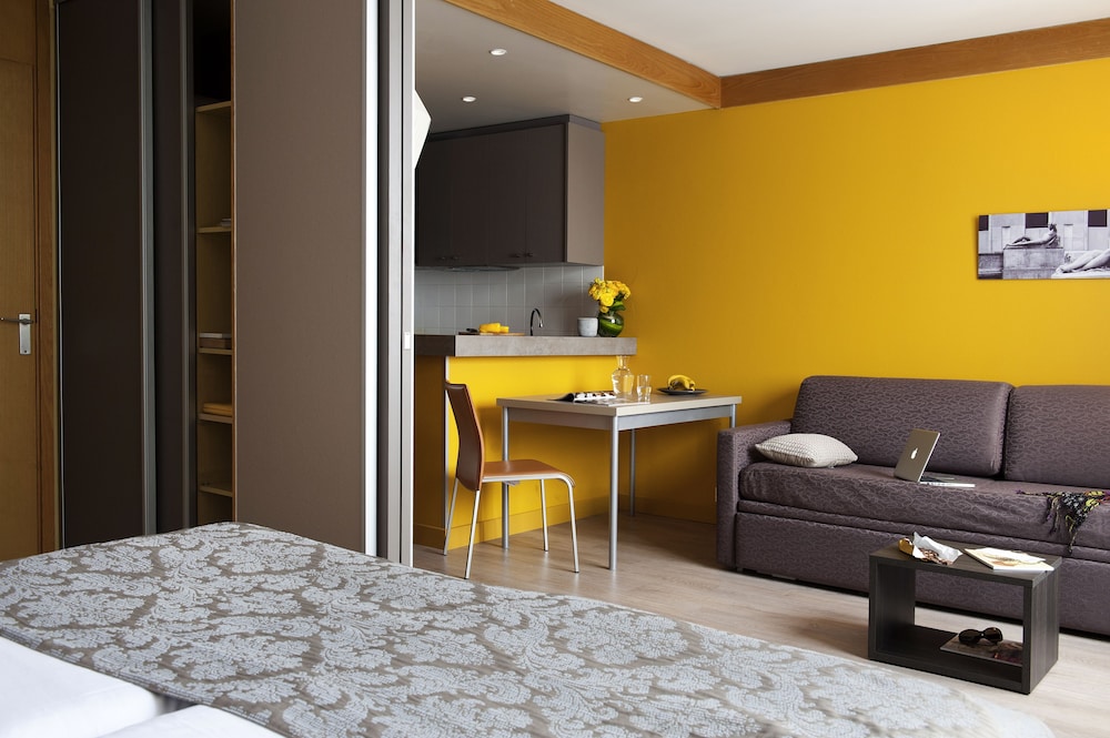 Adagio Paris XV 19/64