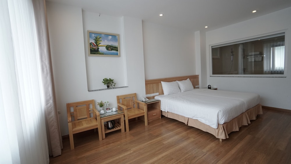 Blue Hanoi Hotel 10/40