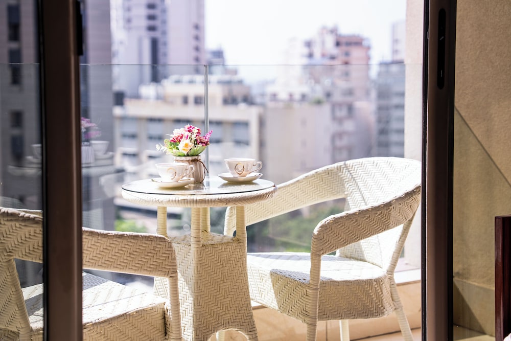 Grand Concerto Hotel 35/50