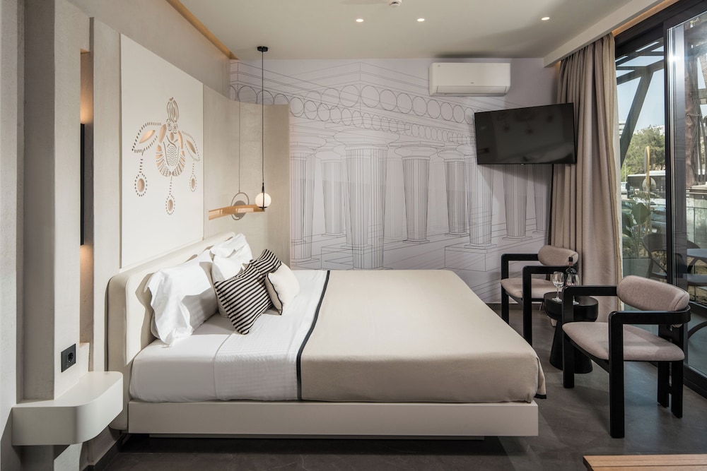 Lavris City Suites 12/50