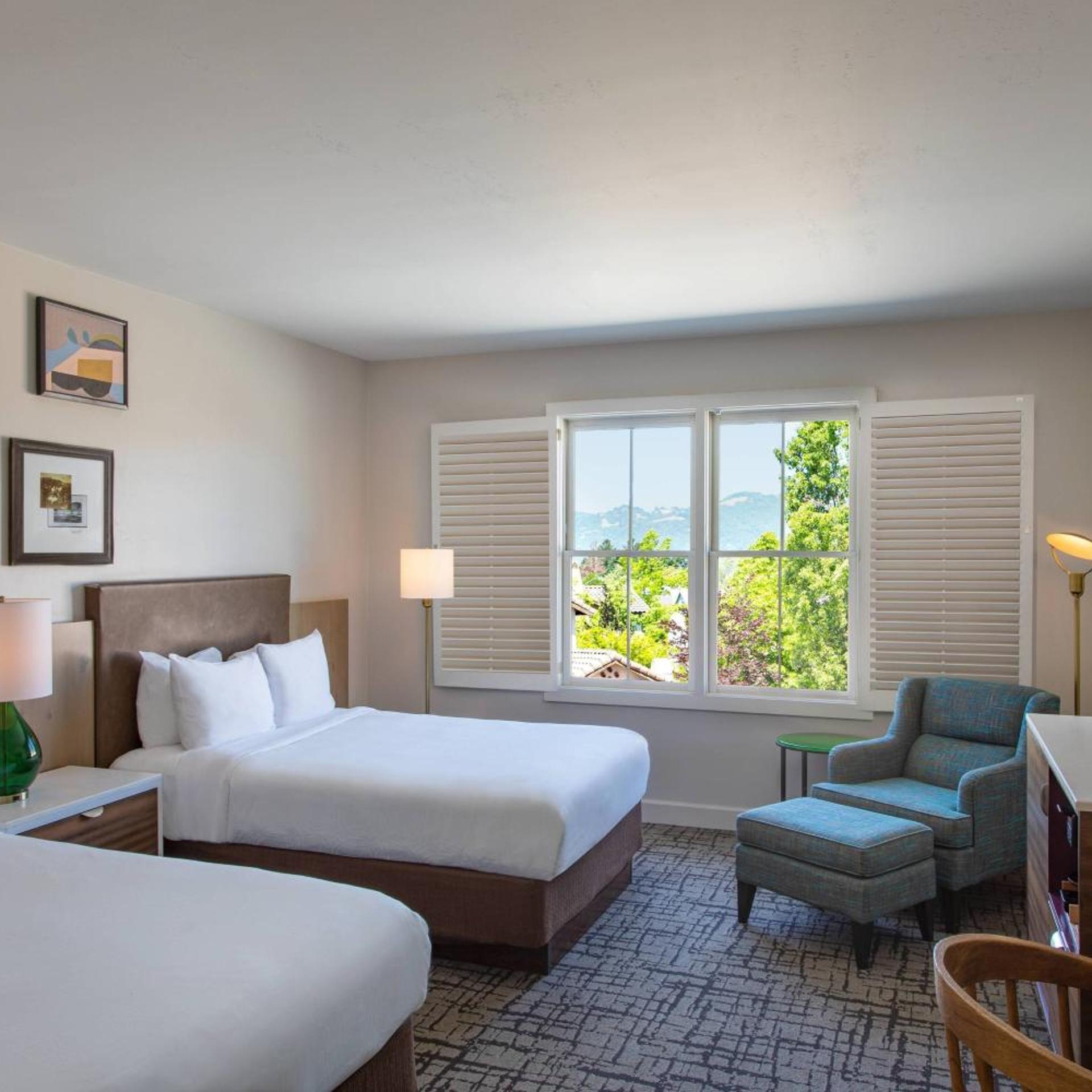 Lodge, Double Bed
