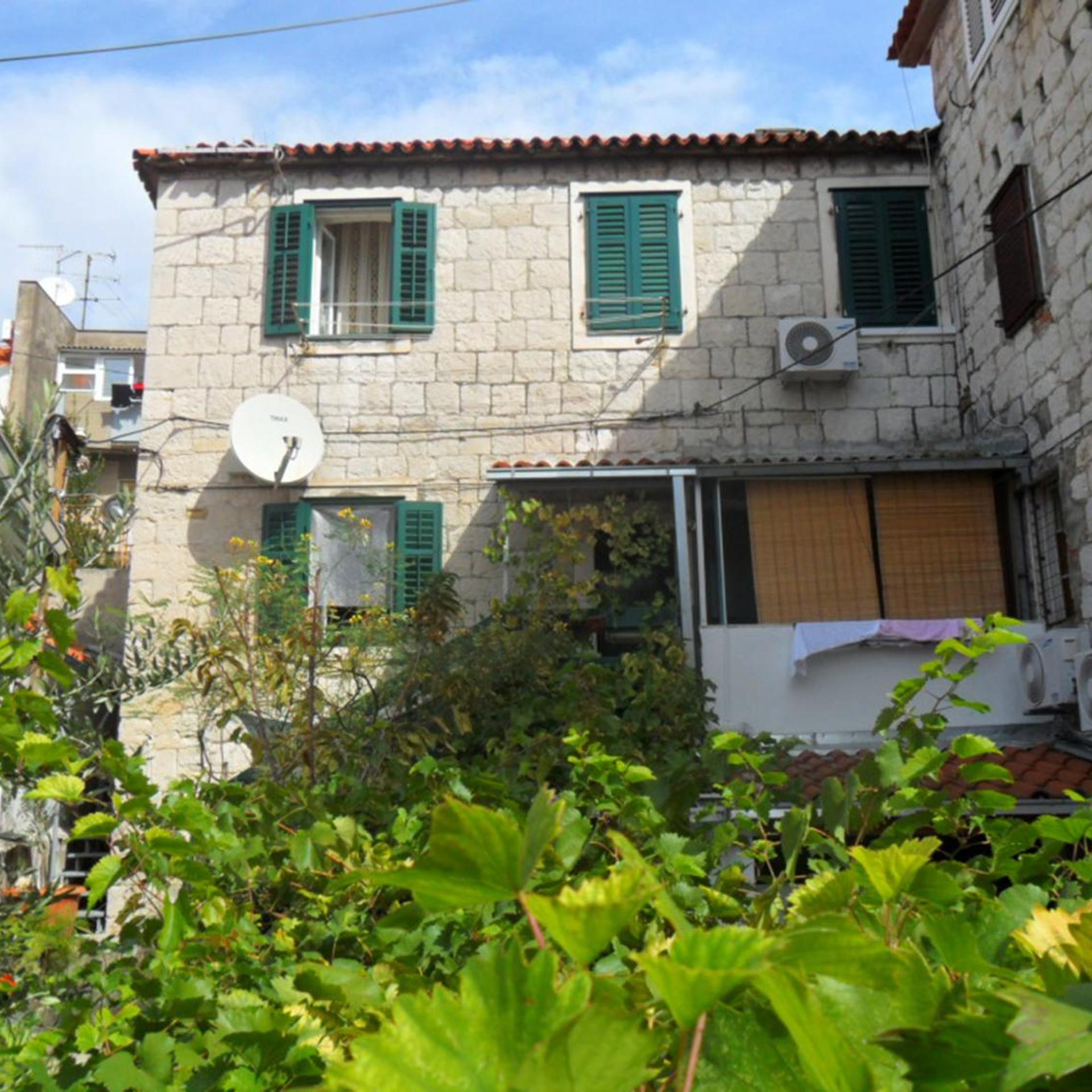 Villa Dube 2/50