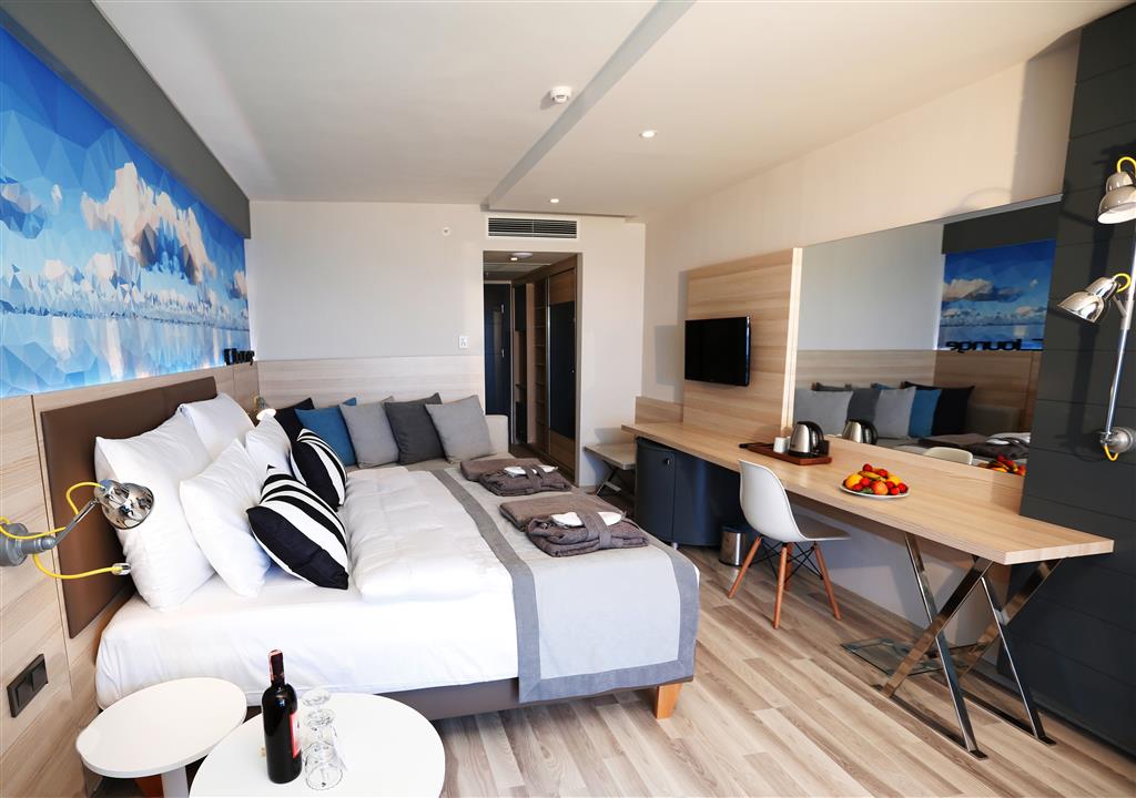 Room, Double Bed, Land View