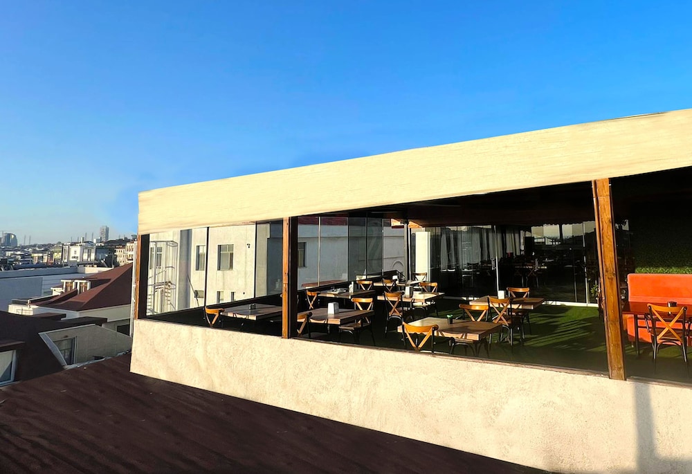 Avist Hotel 47/50