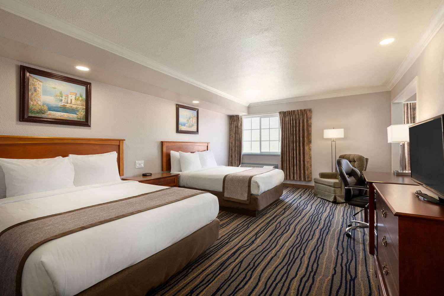 Days Inn by Wyndham Eureka CA 7/22