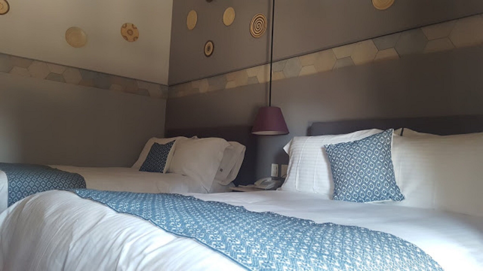 JUNIOR, 2 DOUBLE BEDS