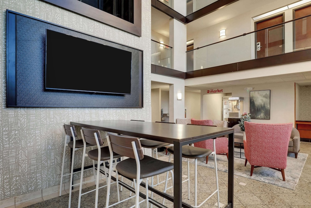 Drury Inn & Suites Charlotte University Place 44/50