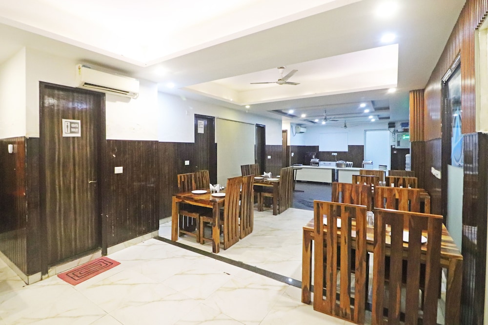 Oyo 10274 Hotel Aamara 14/61