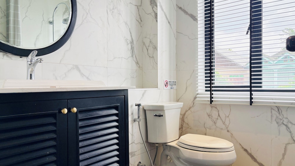 Glory Boutique Suites 49/50