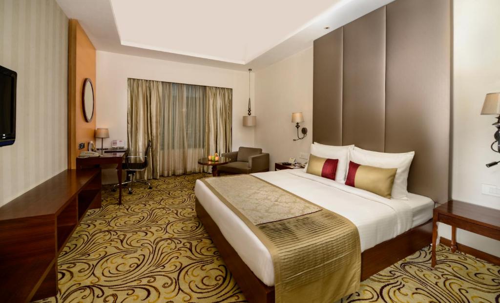 SUPERIOR, KING BED