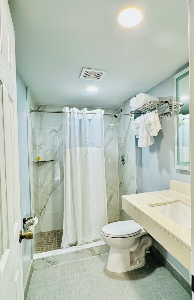 Baymont by Wyndham Salisbury MD 50/50