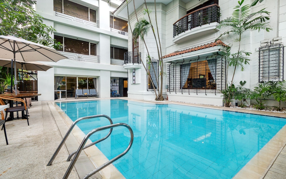 Orchid Garden Suites - Manila 61/64