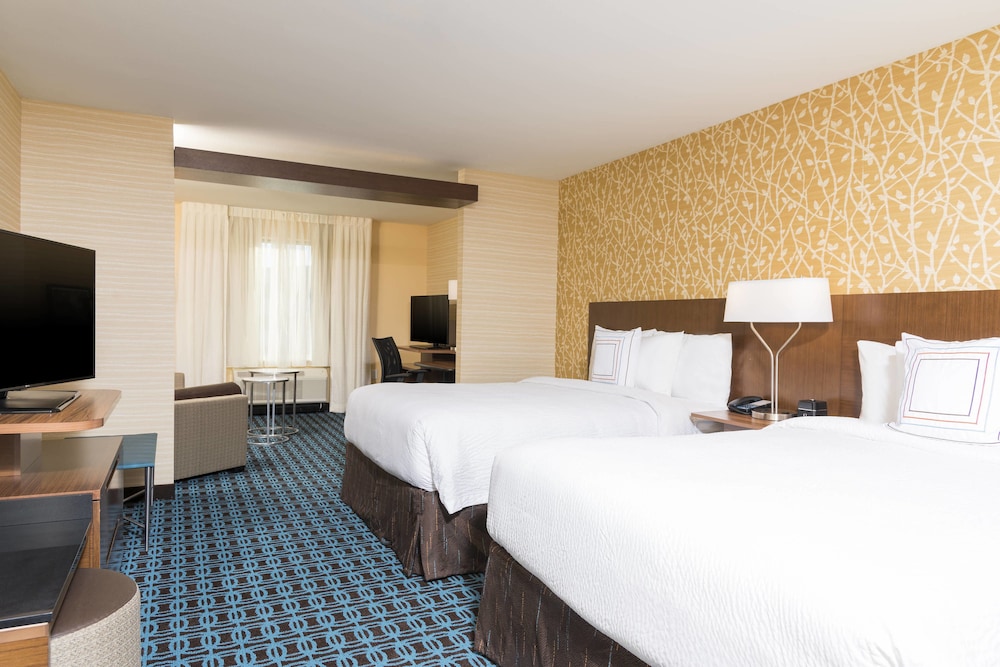 Fairfield Inn & Suites by Marriott Indianapolis Fishers 6/44