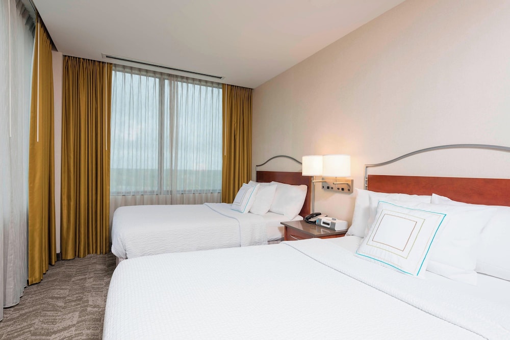 Suite, 2 Double Beds, Corner