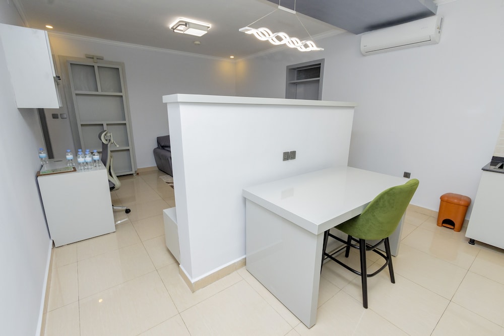Grazia Apartments 83/96
