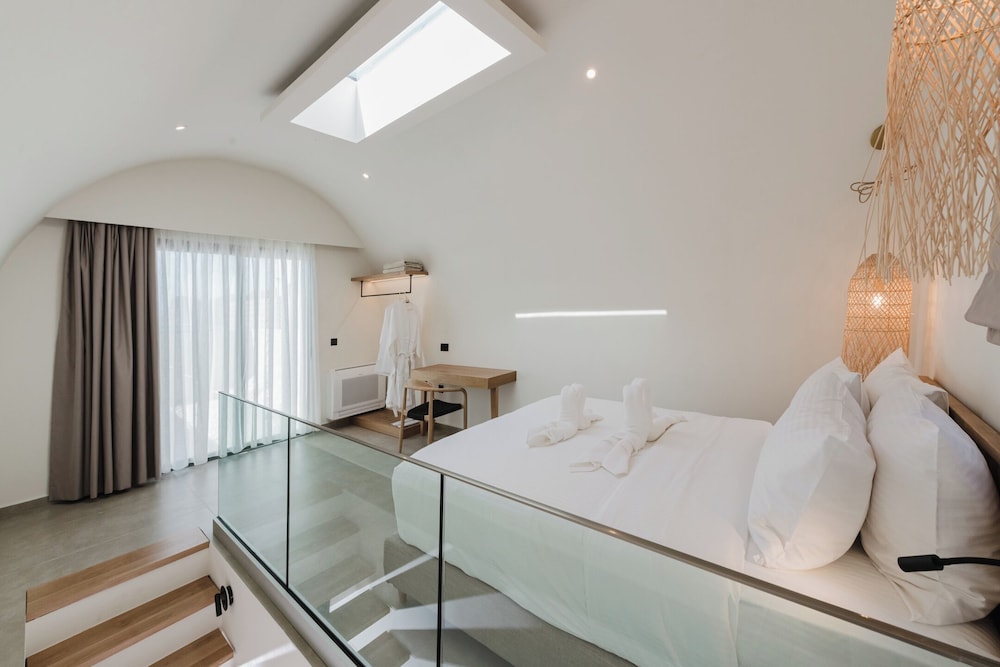 SERENITY, SUITE, SEA VIEW, TWO STORY, PRIVATE POOL