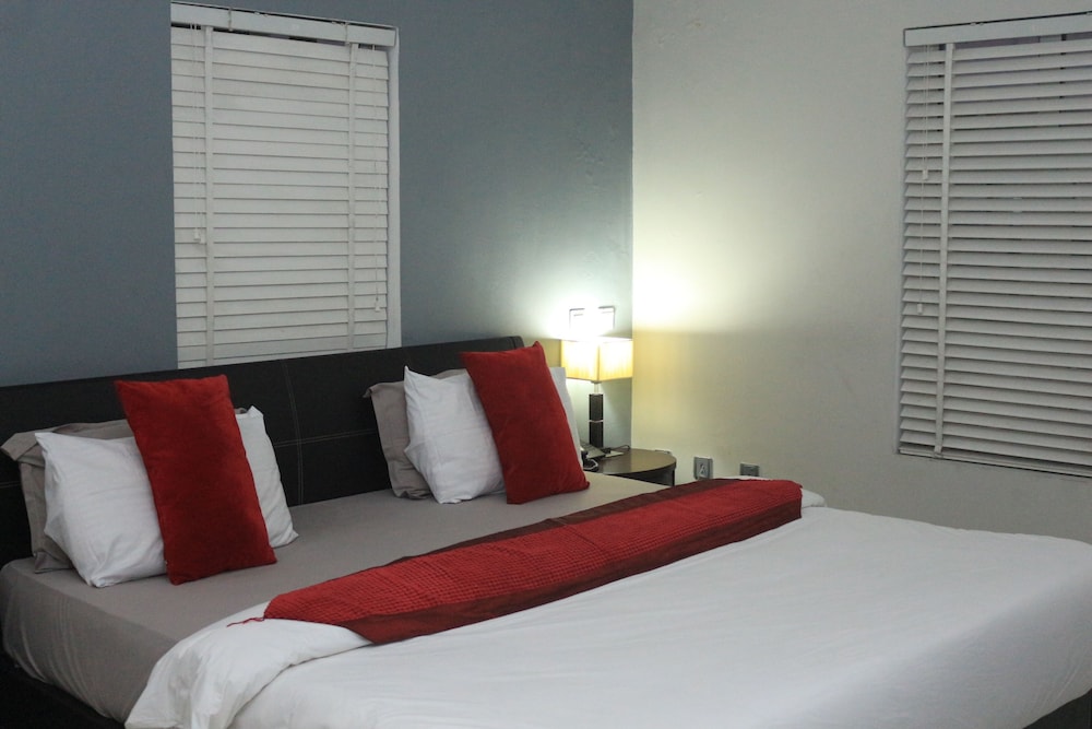 The Crib Lifestyle Hotel 7/20