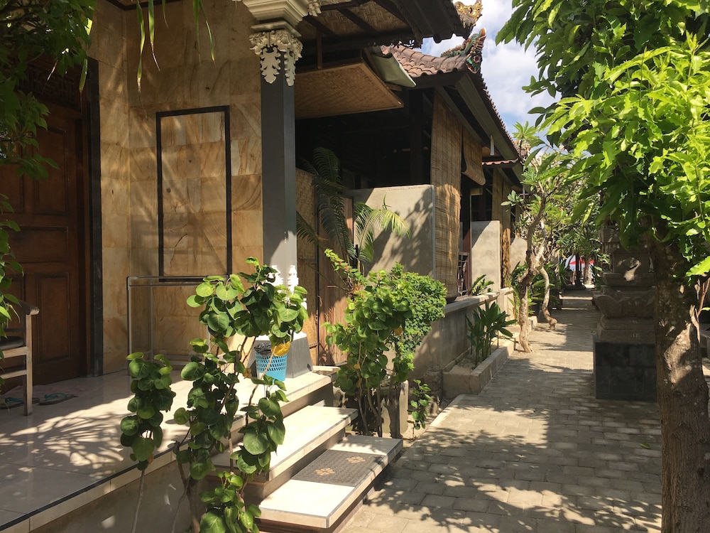 Tarci Bungalows Lembongan 27/33