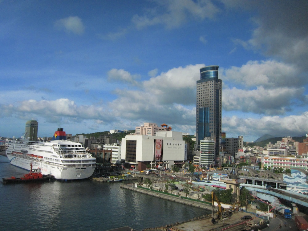 Harbor View Hotel 45/53