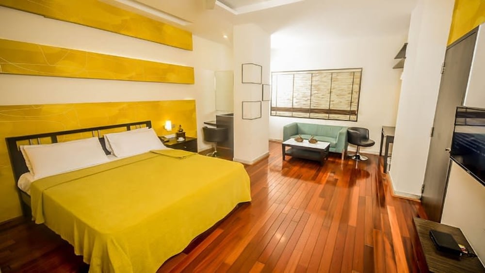 Star City Hotel 8/50