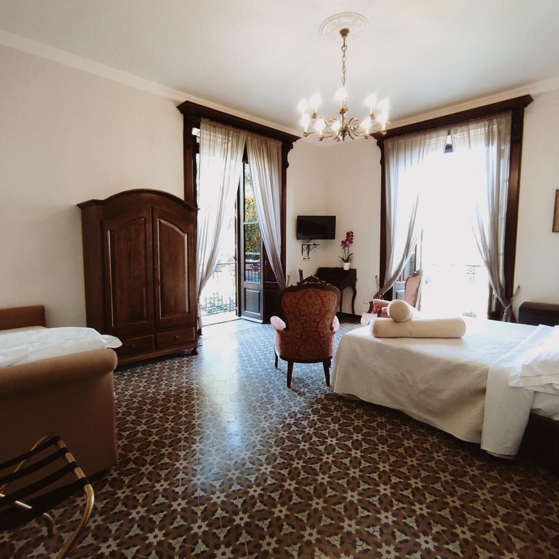 3 Bedrooms, Garden, Villa, Private Garden, Hot Tub