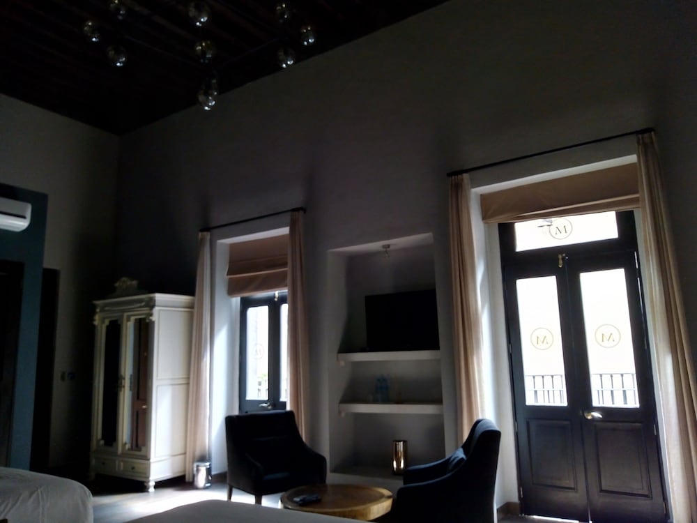 Meson de Santa Rosa Luxury Hotel 50/70