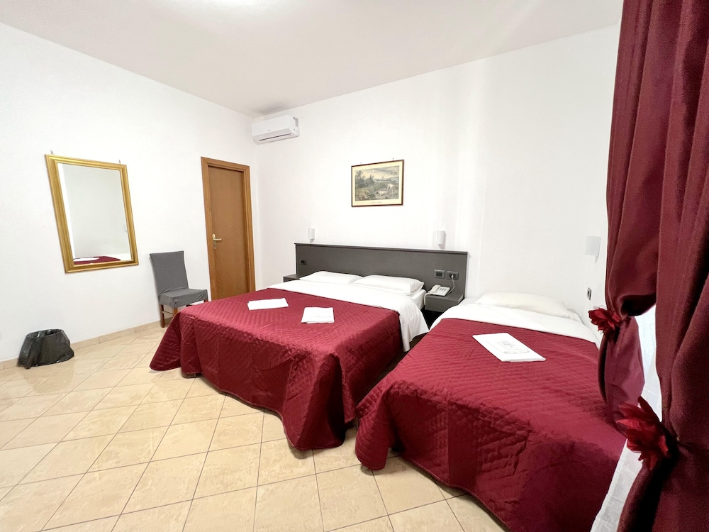 Hotel Termini 17/34