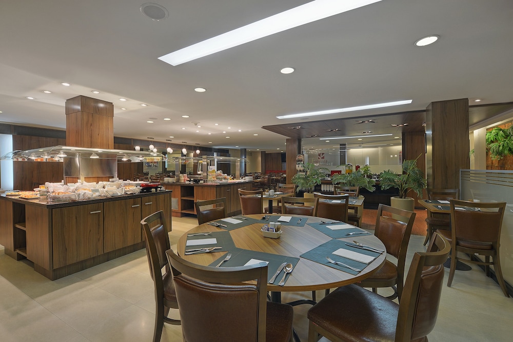 Hotel Deville Curitiba Batel (ex Hotel Deville Business Curitiba) 32/45