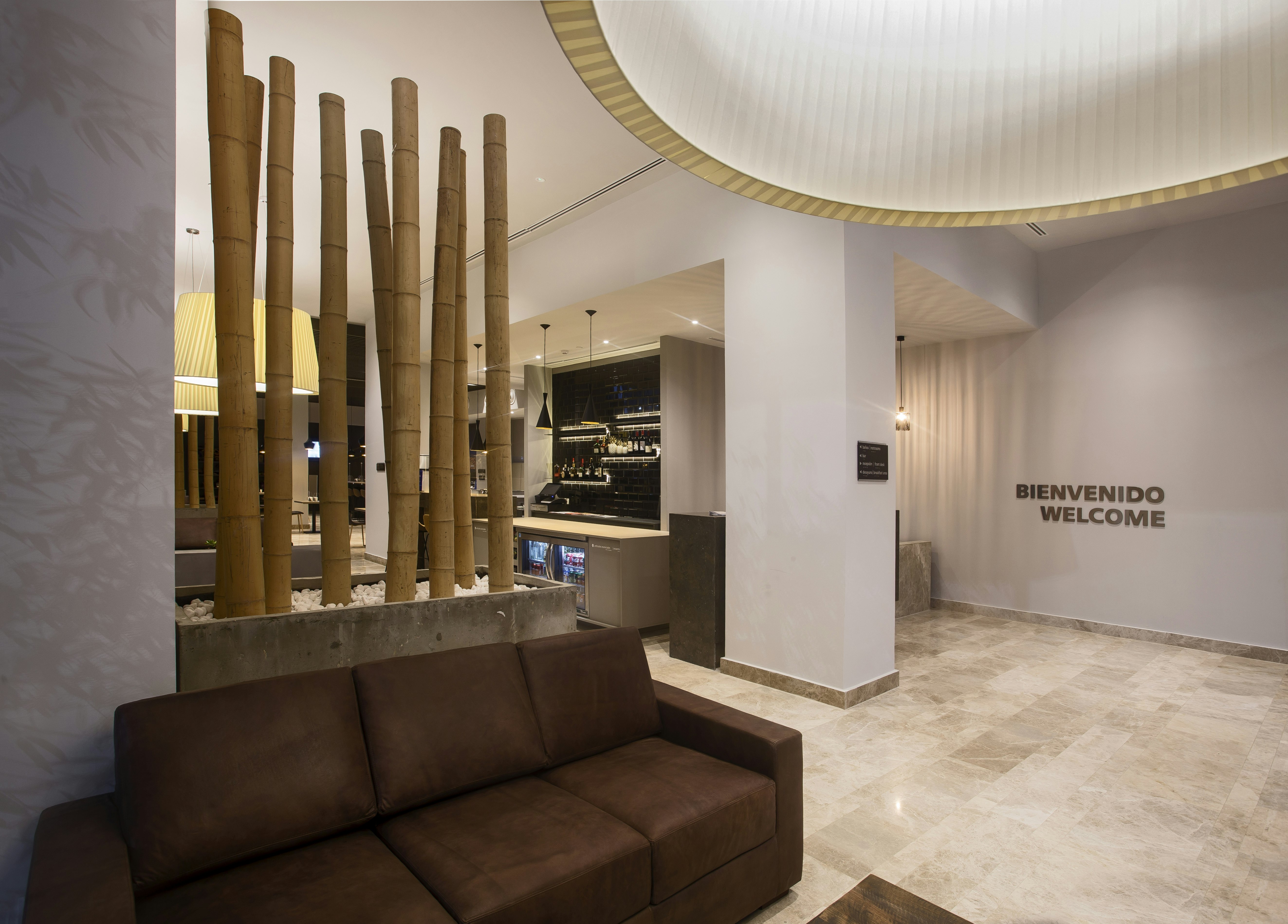 Hampton by Hilton David 4/36