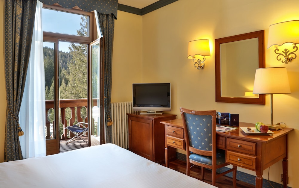Th Madonna Di Campiglio Golf Hotel 19/74