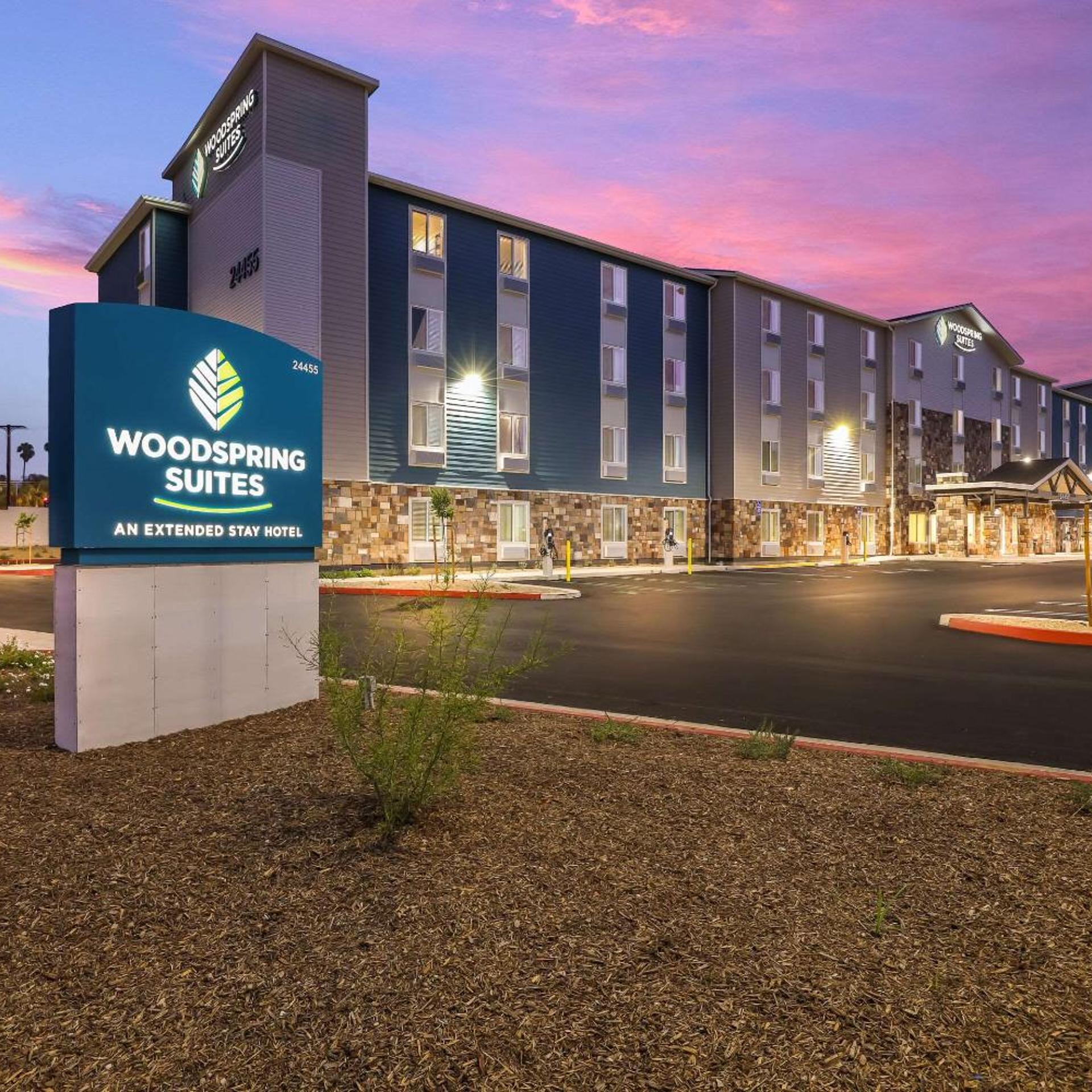WoodSpring Suites Moreno Valley 23/26