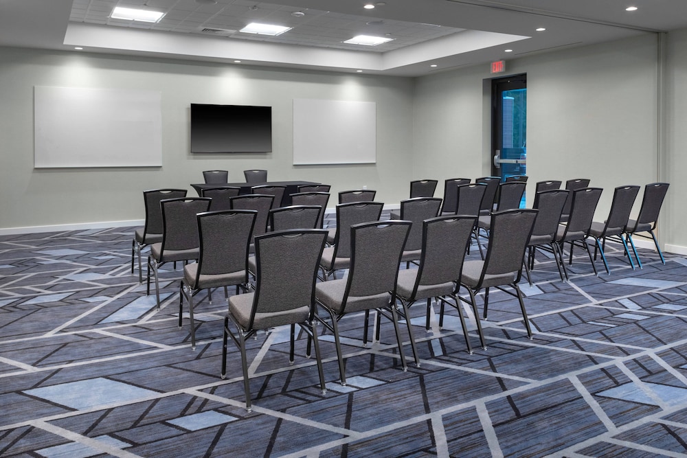 Residence Inn Virginia Beach Town Center 36/40
