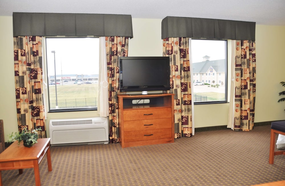 Hampton Inn Macomb 43/63