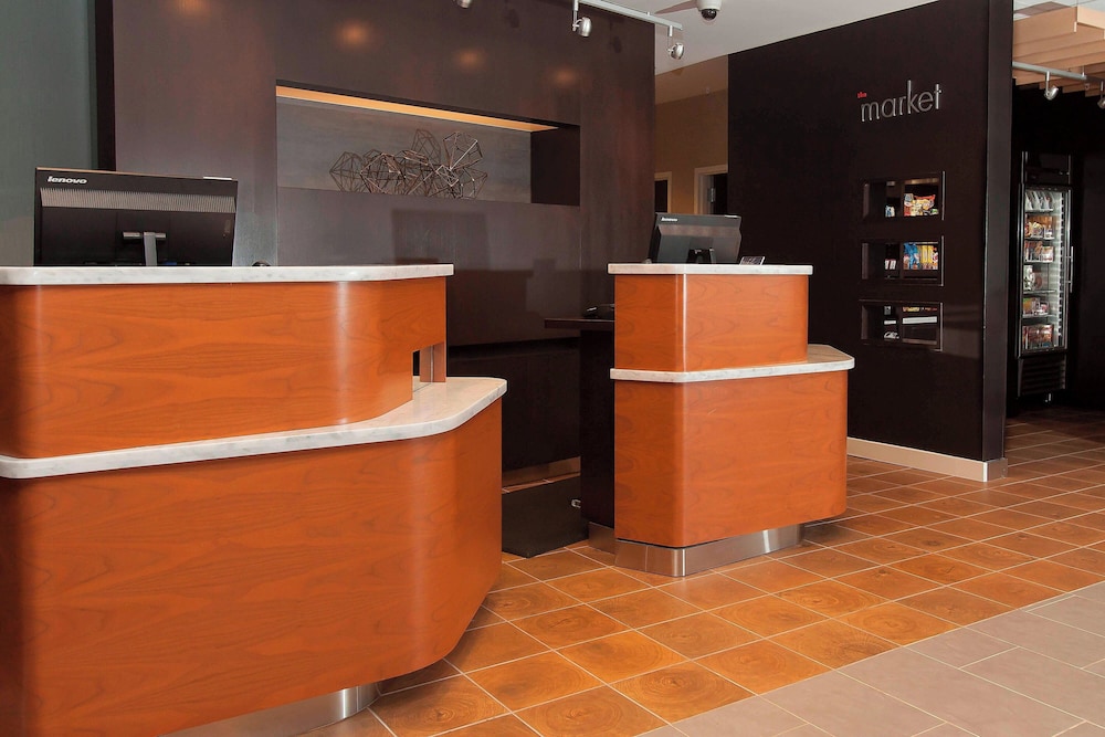Courtyard by Marriott Houston City Place 8/50
