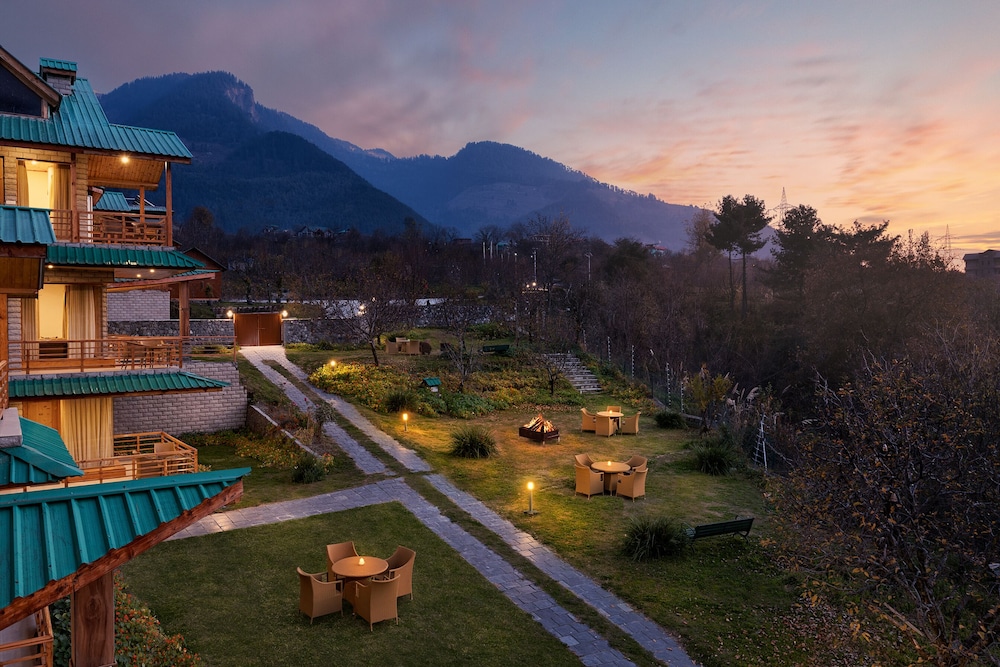 Baragarh Resort & Spa, Manali- IHCL SeleQtions 13/19