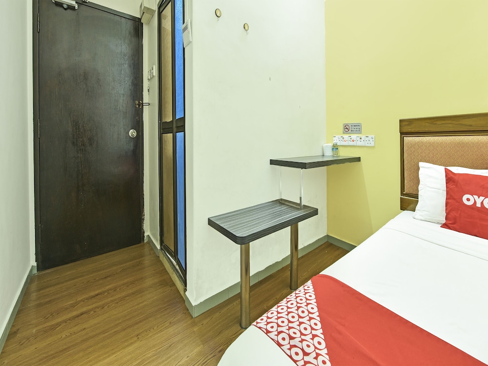 OYO 44036 Hotel De Perdana Hill 24/34