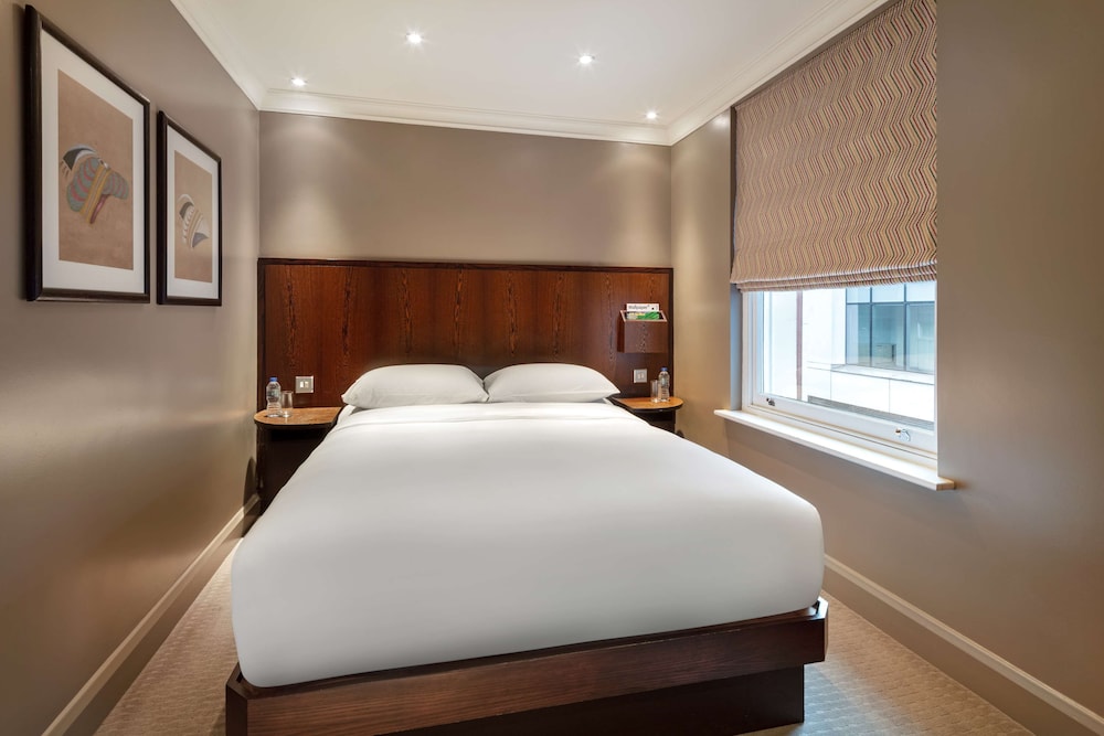 Guild Hotel Marble Arch 24/68