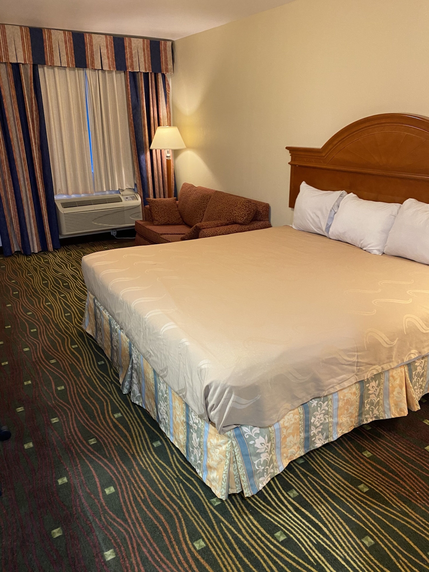 STANDARD, SINGLE, KING BED