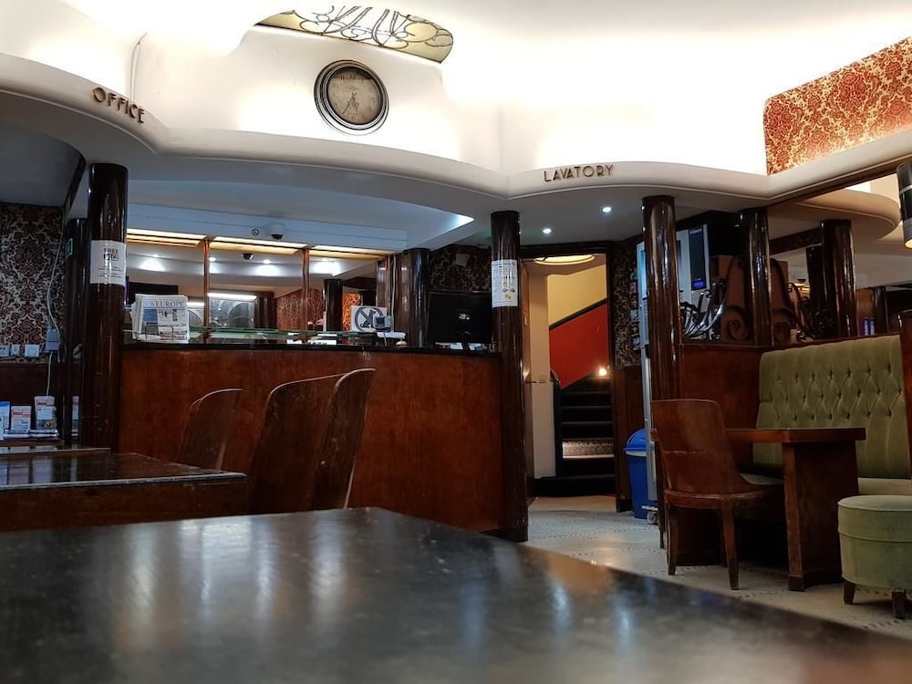 Hotel Abberdeen 9/50