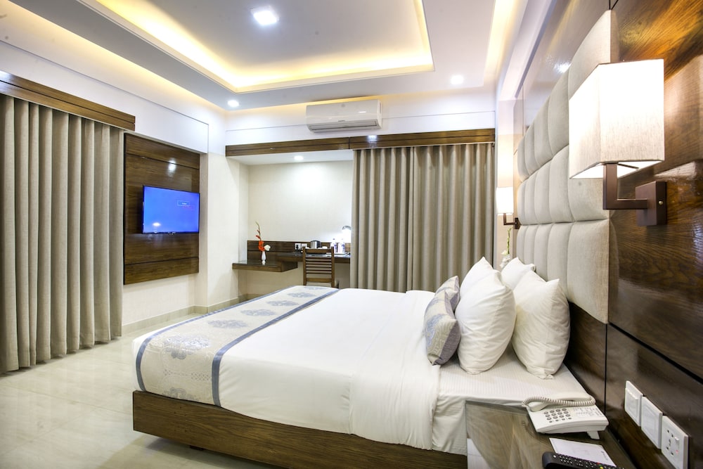 White Palace Hotel 25/61