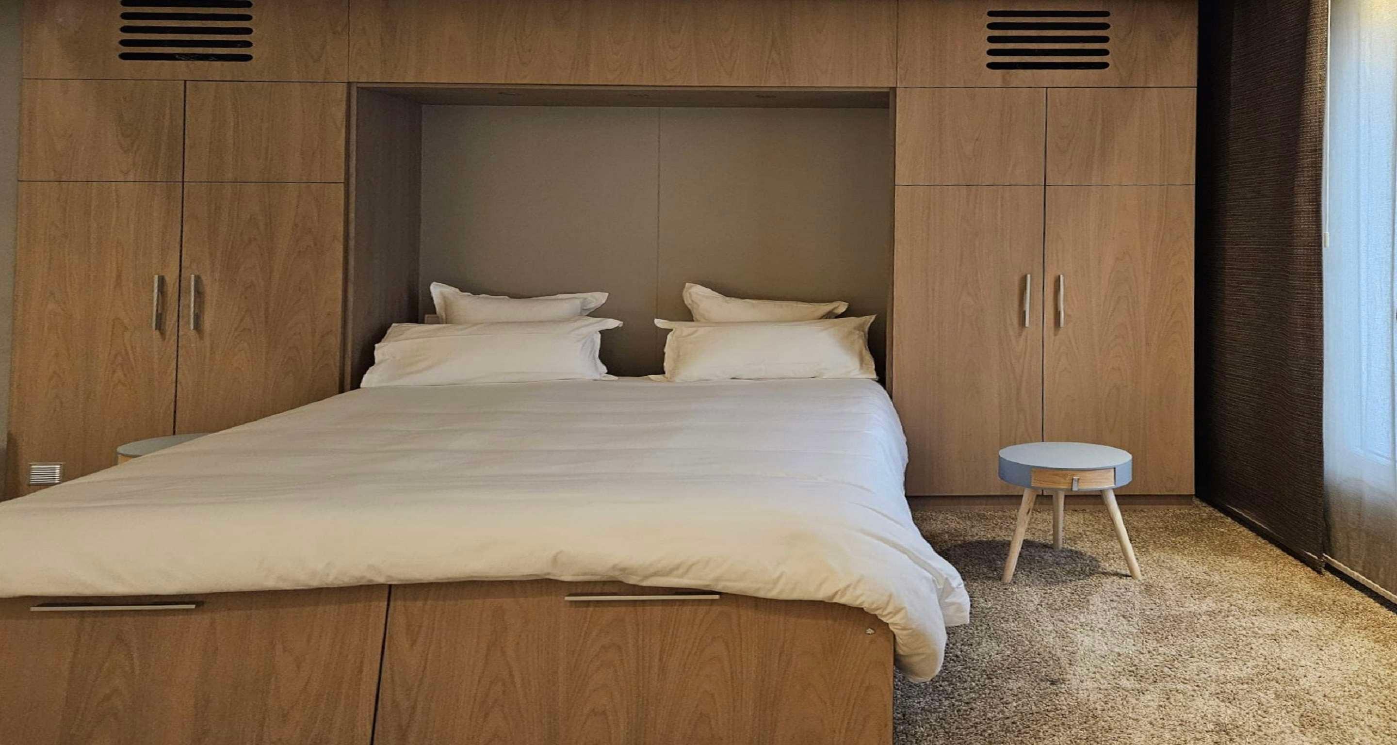 Family, King Bed, Sofa, Separate Building