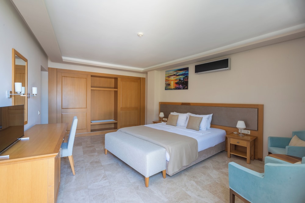 Loryma Luxury Boutique Hotel 6/50