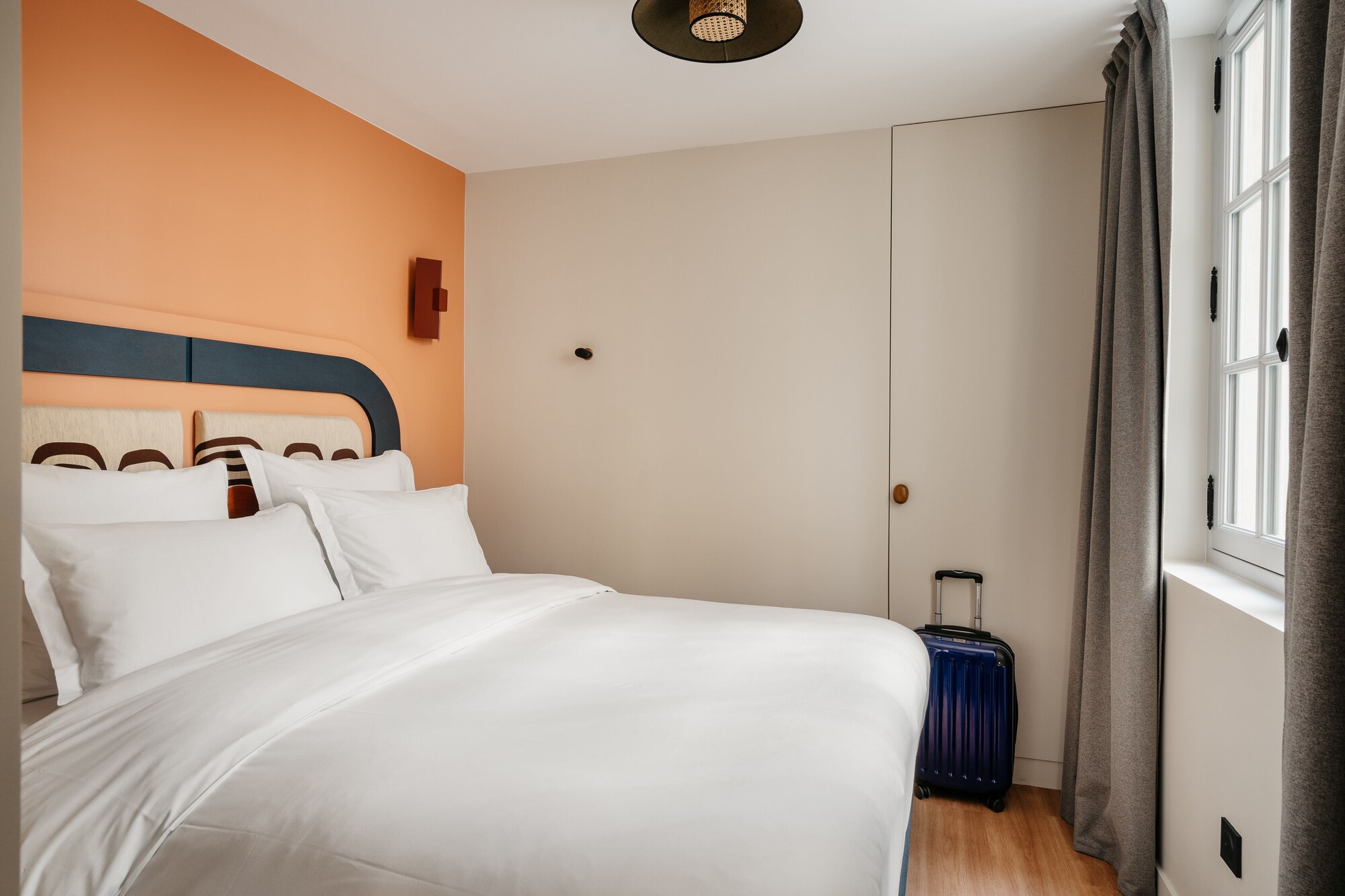3 Bedrooms, Apartment, 1 King and 2 Queen Beds