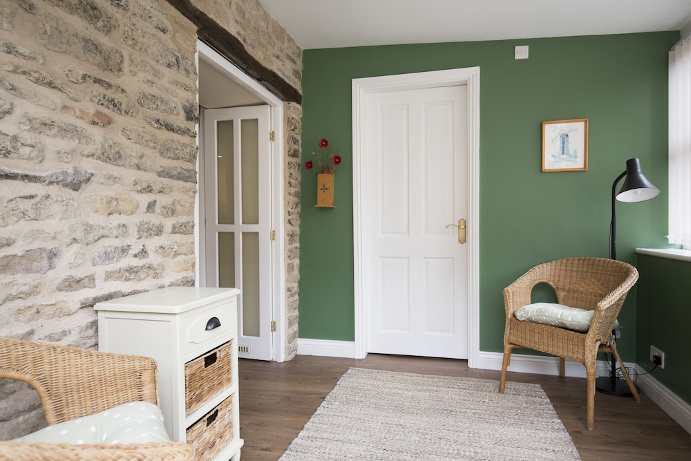 Bramwood Cottages 35/36