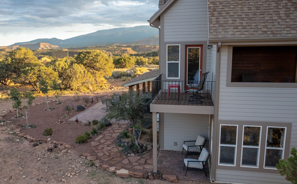 Skyridge Inn Bed & Breakfast 7/73